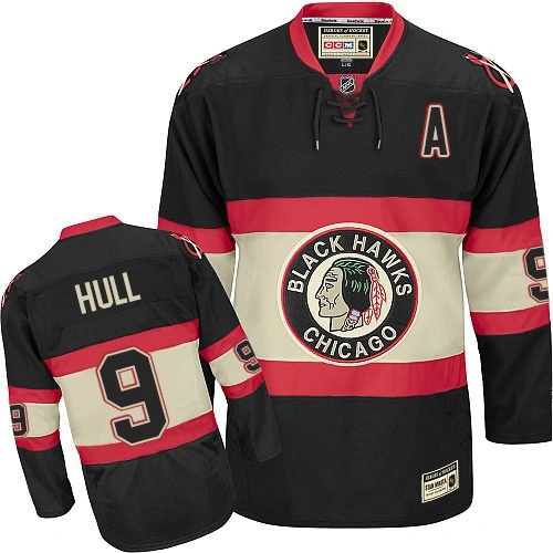 Chicago Blackhawks #9 Bobby Hull Authentic Black Third CCM Throwback Jersey